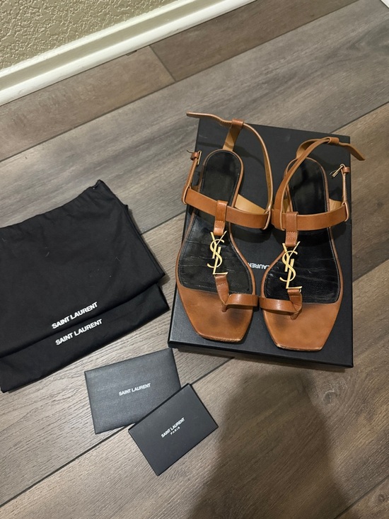 Saint Laurent Shoes - Saint Laurent Tan Leather Cassandra 05 FLAT SA